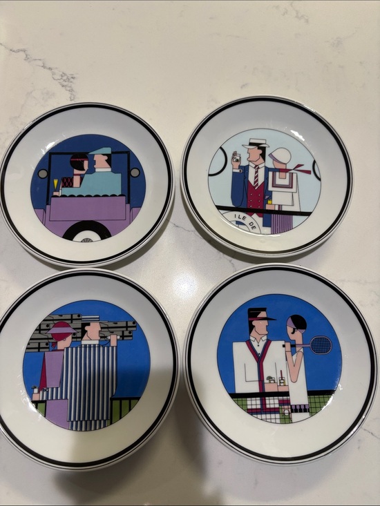 Other - Set of 4 Decorative Ceramic Plates - Retro Graphic Couple Scenes